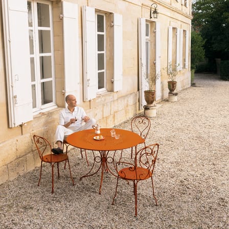 Stackable Chair 1900 Metal Orange - Fermob | Candied Orange - View 1