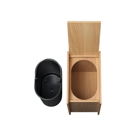 Wastebasket Sama Small Wood Natural / H 35 cm - Inner Plastic Bucket - Ferm Living | Wood Natural - Removable inner bucket : Black - View 4